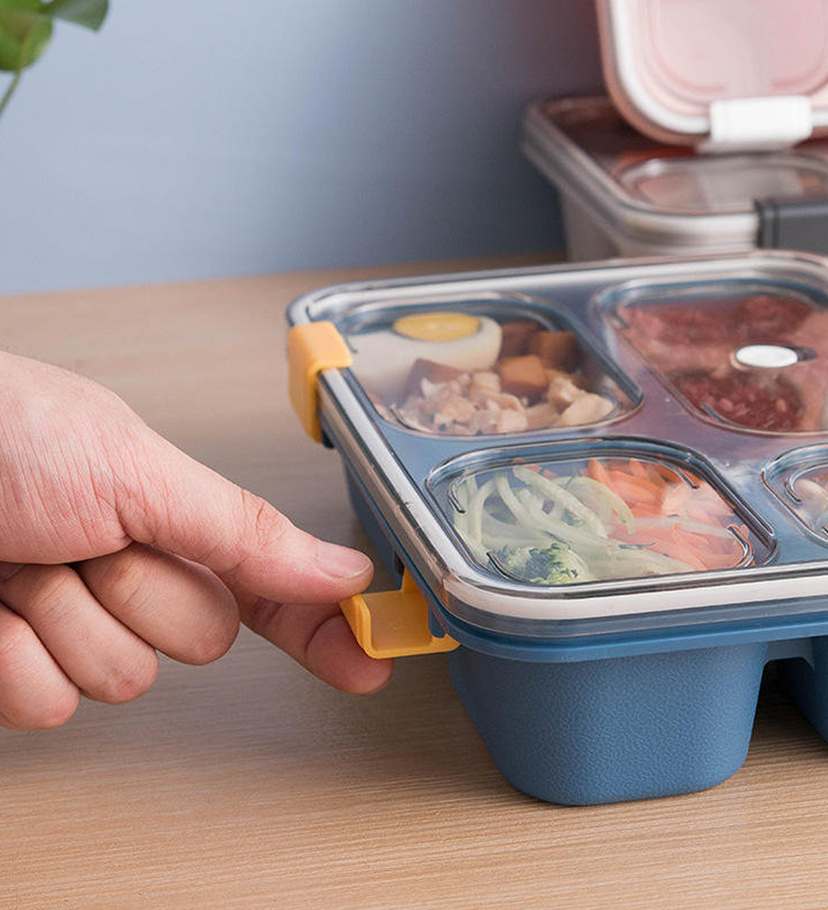 4 Compartment Leak Proof Lunch Box Microwave Safe Bento Box